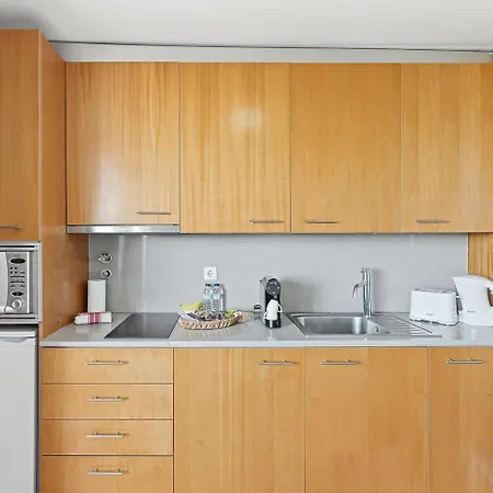 Guestready - Cosy With Balcony Lejlighed