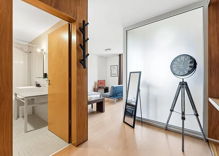 Guestready - Cosy With Balcony Lejlighed